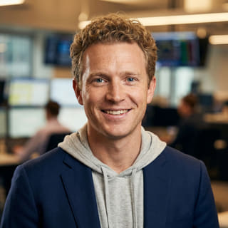 Ryan Brooks, Analista Principal de Trading en Vega Fondivo, foto de perfil